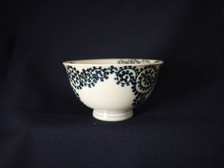有田焼/惣次郎窯/タコ唐草角鉢/一辺18cm・高さ10cm - テーブル 有田焼/惣次郎窯/タコ唐草角鉢/一辺18cm・高さ10cm - テーブル