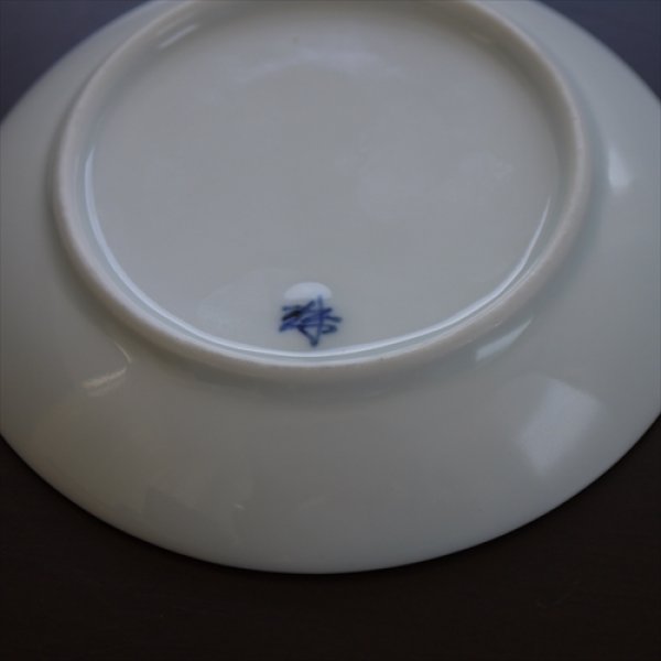 画像9: 有田焼/福珠窯/銀彩染付双鹿図/3.3寸段入り丸小皿/Φ10.2 X H1.8 (9)