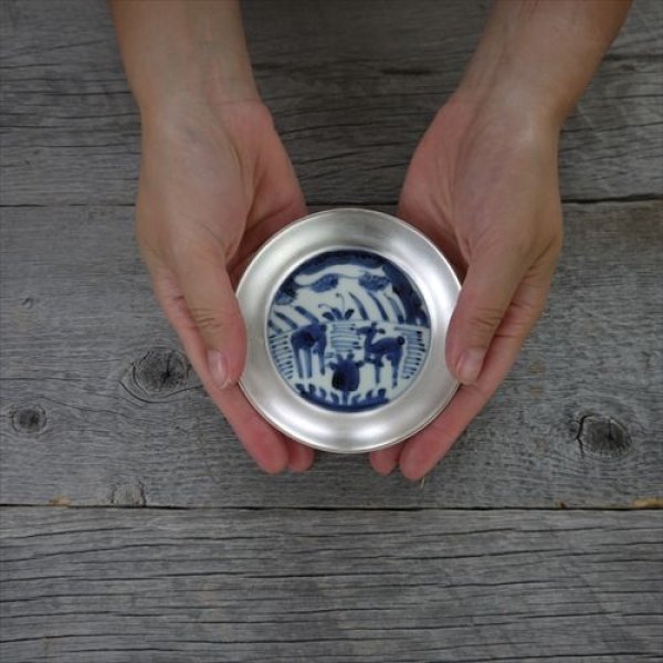 画像11: 有田焼/福珠窯/銀彩染付双鹿図/3.3寸段入り丸小皿/Φ10.2 X H1.8 (11)