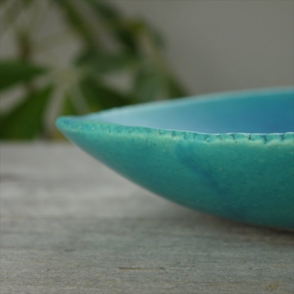 画像4: 岡田陶工房/信楽焼/ビスケットシリーズ/三角/ターコイズ/24.5X24.5 (4)