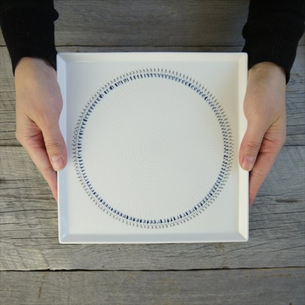 画像12: 波佐見焼/一真窯/色染絆21cmスクエア皿/青/21x21 (12)