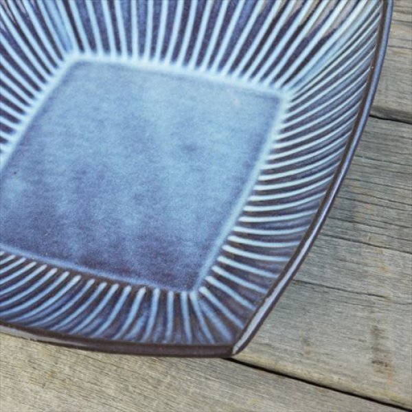 画像2: 萩焼/松光山栄光/青萩釉/しのぎ角鉢/24x24 X H4.5 (2)