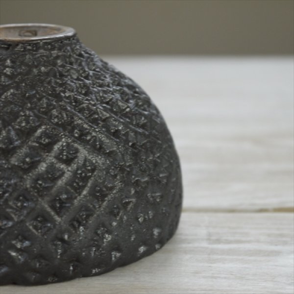 画像7: 増渕明/ワッフル柄 くみ出し/ブラック/Φ10 X H7 (7)