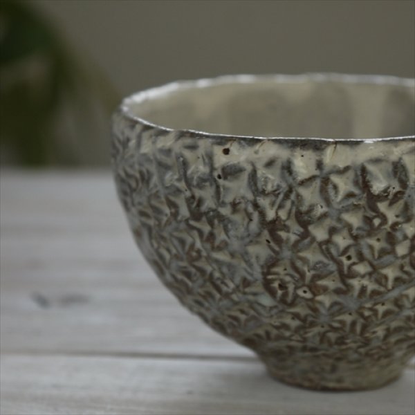 画像4: 増渕明/ワッフル柄 くみ出し/ホワイト/Φ10 X H7 (4)