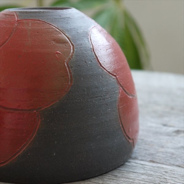 画像8: 藤野/野村亮/椿深鉢/Φ14.5 X H11 (8)