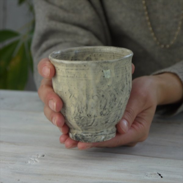 画像11: 益子焼/知床窯/湯呑み/黒粉引き/Φ8.5 X 9 (11)