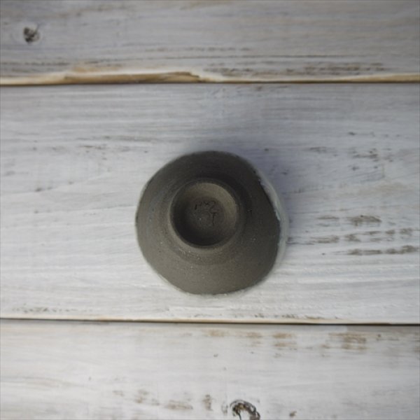 画像7: 瀬戸焼/柳本美帆/氷裂貫入　ぐい呑/ホワイト/Φ8.5 (7)