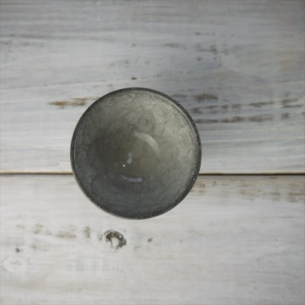 画像2: 瀬戸焼/柳本美帆/氷裂貫入　高台杯/ホワイト/Φ7.5 (2)