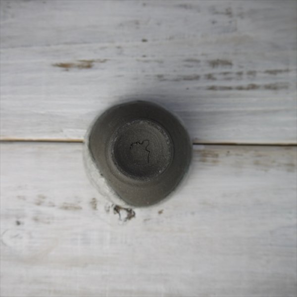 画像6: 瀬戸焼/柳本美帆/氷裂貫入　高台杯/ホワイト/Φ7.5 (6)