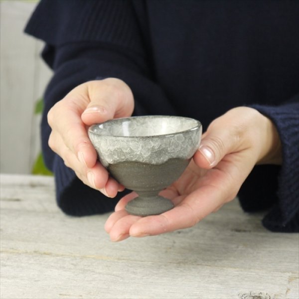 画像10: 瀬戸焼/柳本美帆/氷裂貫入　高台杯/ホワイト/Φ7.5 (10)