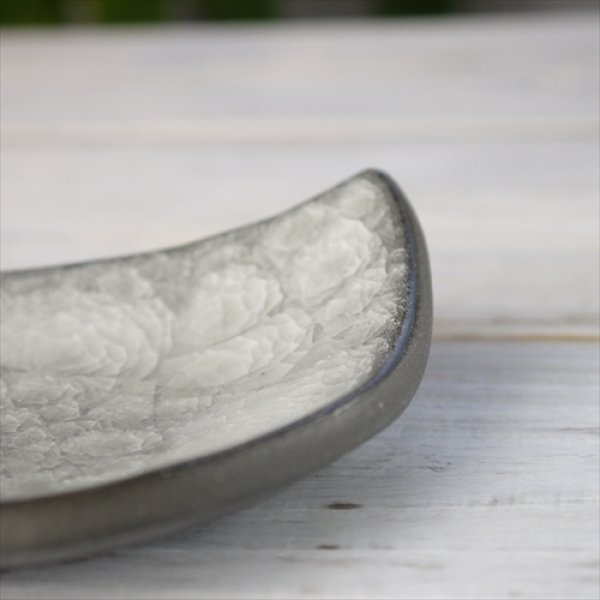 画像6: 瀬戸焼/柳本美帆/氷裂貫入　しずく豆皿大/ホワイト/9x12 (6)