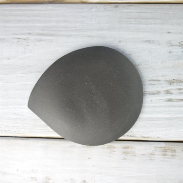 画像8: 瀬戸焼/柳本美帆/氷裂貫入　しずく豆皿大/ホワイト/9x12 (8)