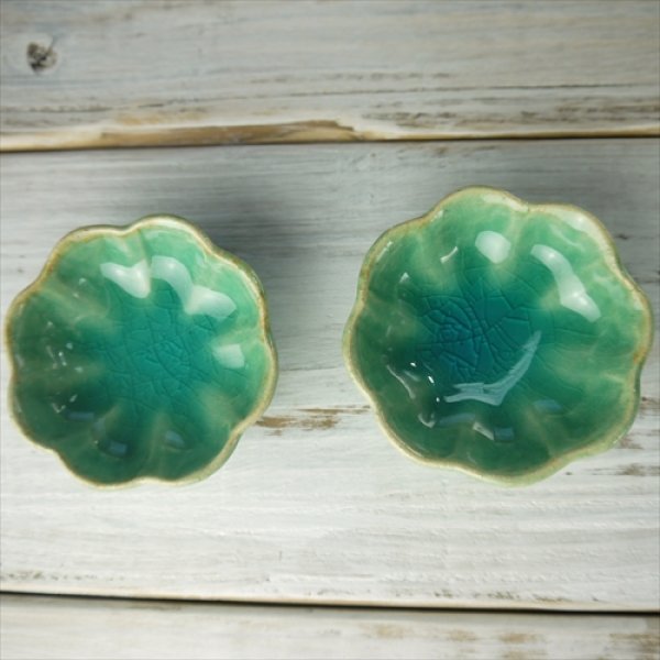 画像9: 瀬戸焼/柳本美帆/碧釉　輪花豆皿/ブルー/Φ8 (9)