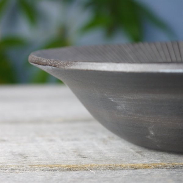 画像3: 堀有一郎/白線象嵌鉢M/黒/白ストライプ/Φ20.5XH5 (3)