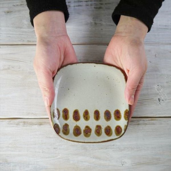 画像13: 伊藤瞳/角皿S/豆/13.5x13.5 X H1 (13)