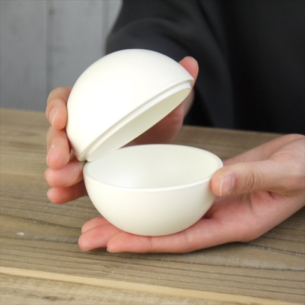 画像8: 山加荻村漆器店/球い子ちゃん（大）/白/Φ8 X H7.7 (8)