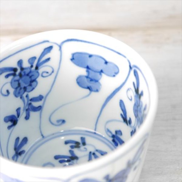 画像4: 有田焼/渓山窯/ARKZ-010001055/染付内外なずなそば猪口/Φ7.7 X H6.2 (4)