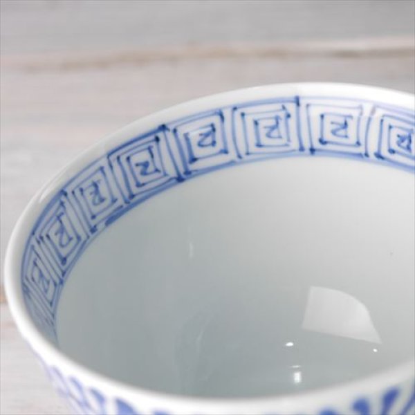 画像4: 有田焼/渓山窯/ARKZ-019019002/染付蛸唐草特大そば猪口/Φ10.7 X H6.8 (4)