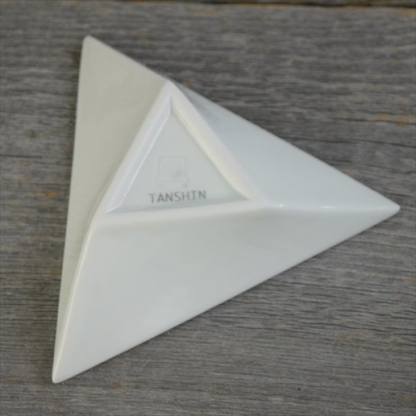 画像4: 波佐見焼/丹心窯/スパイラル小鉢 トライアングル/11 X 11 X  H2.5 (4)