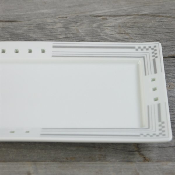 画像6: 波佐見焼/丹心窯/水晶ヒルハウス　長角プレート/黒・グレー/30 X 14 X H2.5 (6)