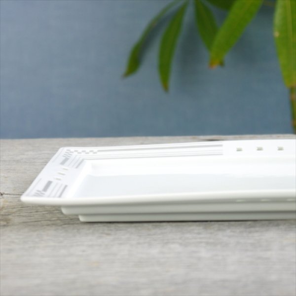 画像7: 波佐見焼/丹心窯/水晶ヒルハウス　長角プレート/黒・グレー/30 X 14 X H2.5 (7)