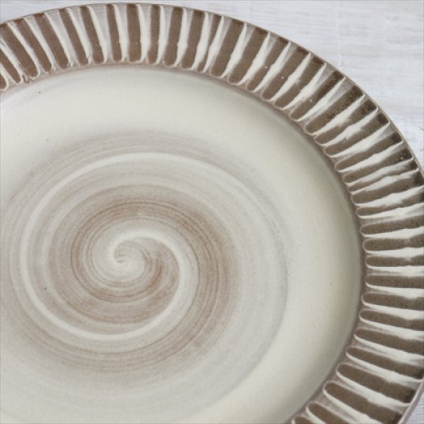 画像4: 小石原焼/やまさん柳瀬窯/リム付平皿/刷毛目/Φ23 X H2.7cm (4)