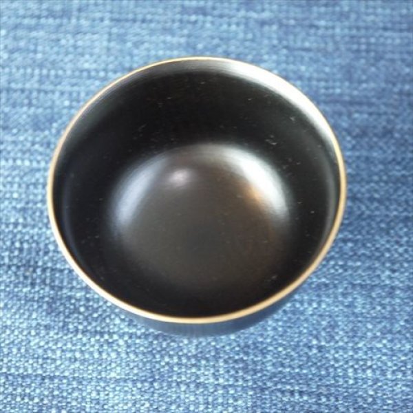画像4: 富山高岡銅器/四津川製作所/喜泉ワン　黒漆/MELLOW GOLD/φ60×H50 (4)
