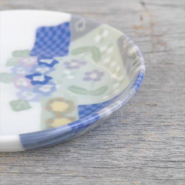 画像2: 有田焼/艸窯（そうがま）/彩磁練上 中皿 パッチワーク続穣/Φ14 X H2 (2)