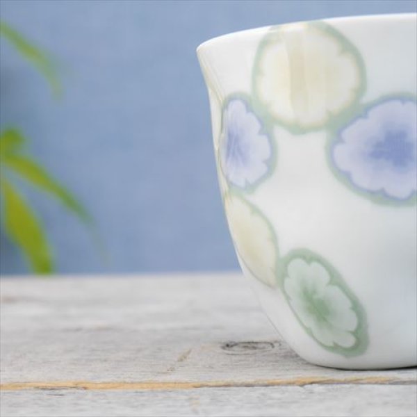 画像3: 有田焼/艸窯（そうがま）/華艦鞭上 デカップ 花紋のリズム/Φ10 X H9 (3)