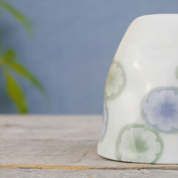 画像7: 有田焼/艸窯（そうがま）/華艦鞭上 デカップ 花紋のリズム/Φ10 X H9 (7)