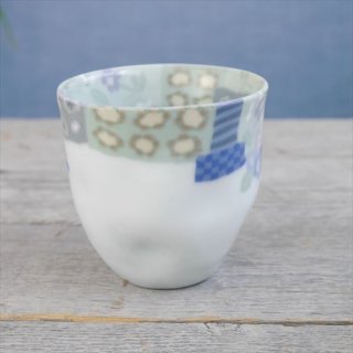 有田焼/艸窯（そうがま）/彩磁練上 中皿 花格子猫/Φ14 X H2