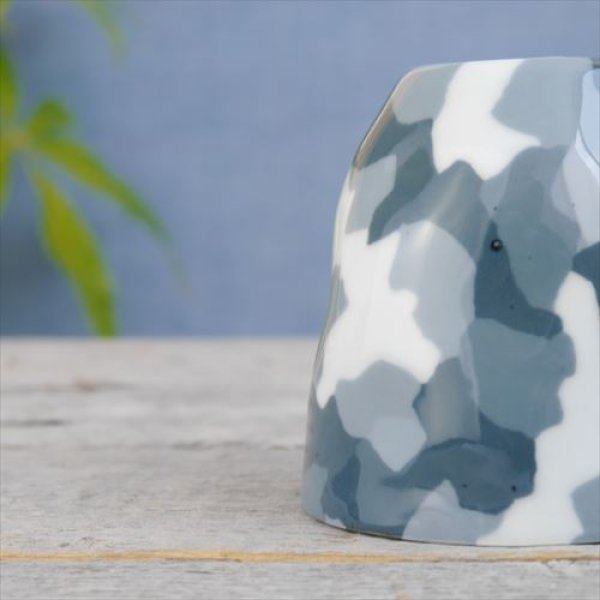 画像7: 有田焼/艸窯（そうがま）/華艦鞭上 デカップ MEISAIグレー/Φ10 X H9 (7)