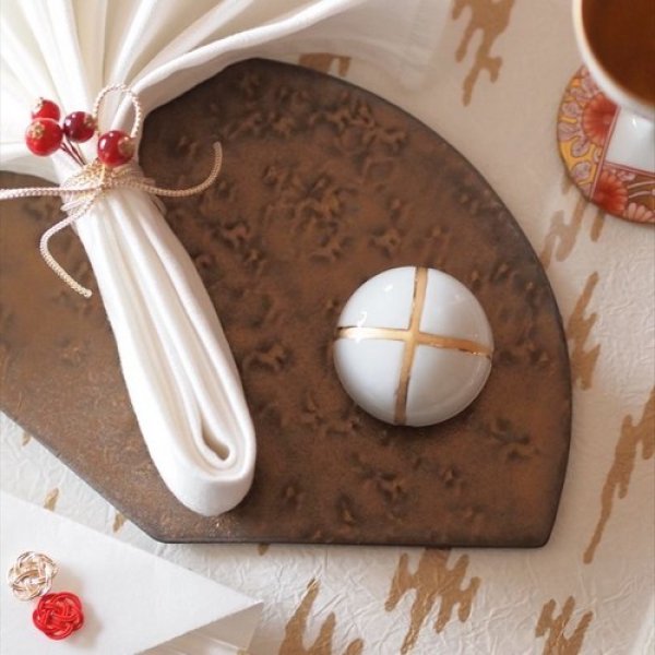 画像16: 滋賀県/ワカヤキモノ/CLAY PAPER F（FAN）/ゴールド/23x16 X H0.4 (16)