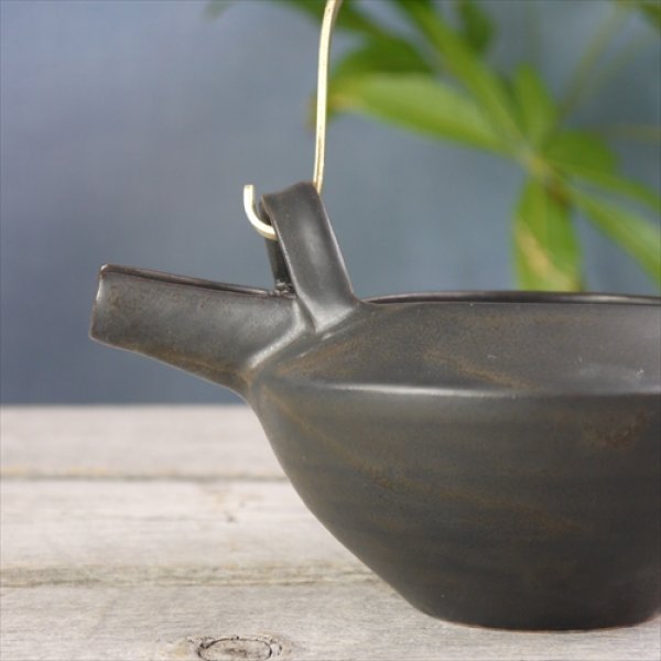 画像3: うつわ工房 千の森/真鍮つる付き片口/17.3X17.3 X H1 (3)