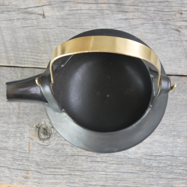 画像4: うつわ工房 千の森/真鍮つる付き片口/17.3X17.3 X H1 (4)