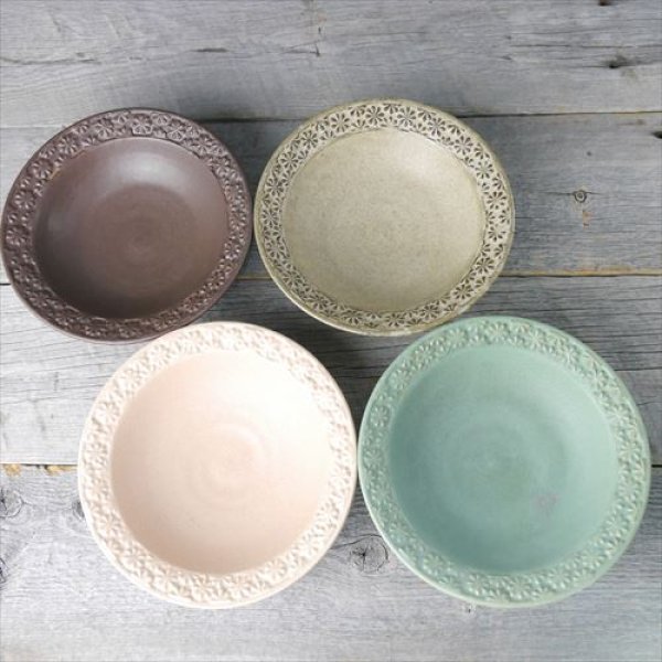 画像10: 秋山昌史/リム浅鉢６寸/黒結晶釉/Φ19X5.5 (10)