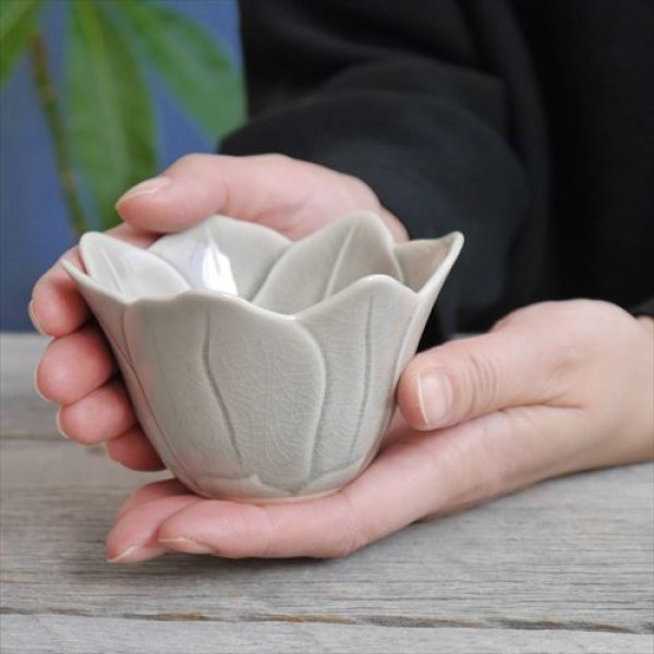 画像11: 瀬戸焼/青組（ao gumi）/形　アマリリスボウル　（3個セット）【3色】/あさぎ/きはだ/はいあお/Φ10 X H6.3 (11)