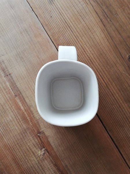 画像3: 愛知/柴田礼美/ミルキーウェア　マグカップ　ホワイト・カトラリー柄/7.5角幅×H8.5 (3)