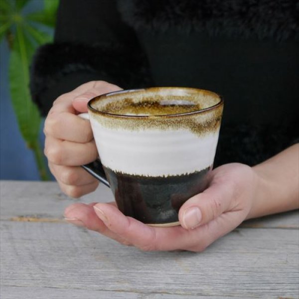 画像11: 益子焼/浅野秋児/バイカラーコーヒーカップ/白　黒/約9.5×Ｈ約8.4 (11)