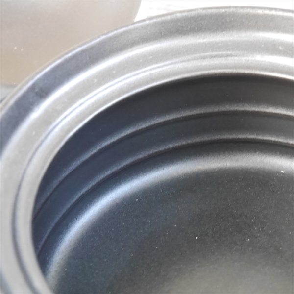 画像9: 三重/四日市萬古焼/千陶千賀陶器/萬古焼IHマルチ炊飯土鍋(2合)/黒/Φ19 X H13.5 (9)