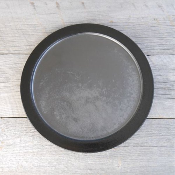 画像2: 信楽焼/ヤマ庄陶器/Deepbreath 11inch plate【4色】/ホワイト/ブラック/キャラメル/スカーレット/Φ28 X H2 (2)