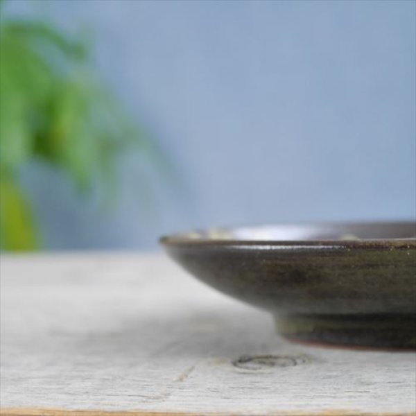 画像3: 沖縄/やちむん/陶眞窯/5寸皿/ゴス白いっちん/Φ16 X H3 (3)