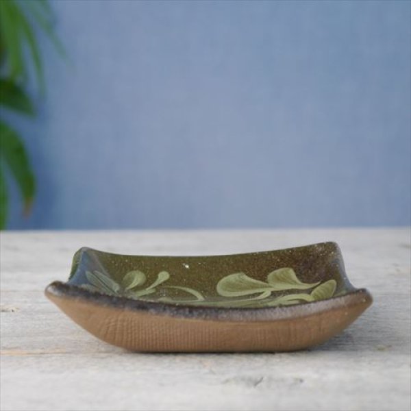 画像4: 沖縄/やちむん/陶眞窯/四角皿（12cm）/ゴス白いっちん/12 X 12 (4)