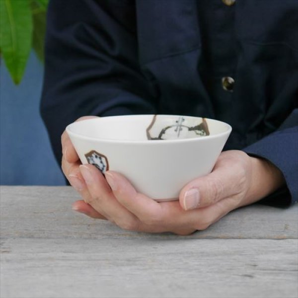 画像15: 有田焼/伯父山窯/モルソーシリーズ/フルーツボウル/ホワイト／ダーク/Φ11.3 X H4.4 (15)