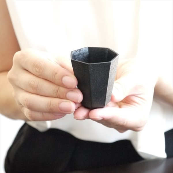 画像2: 酒器/竹中銅器/七極(ななきわみ)/畠春斎/片口・ぐい呑みX2セット (2)